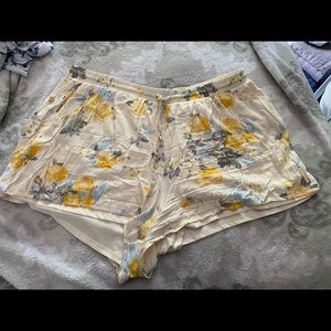 Torrid Shorts Size 3